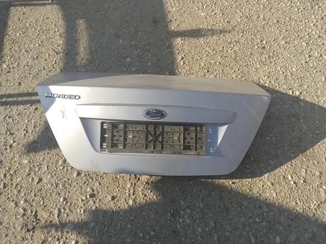 bontott FORD MONDEO III Csomagtérajtó (Részeivel)