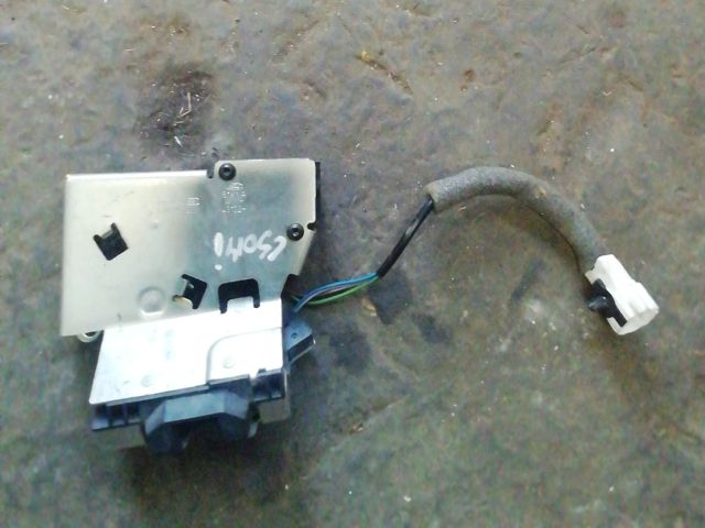 bontott FORD MONDEO III Csomagtérajtó Zárszerkezet