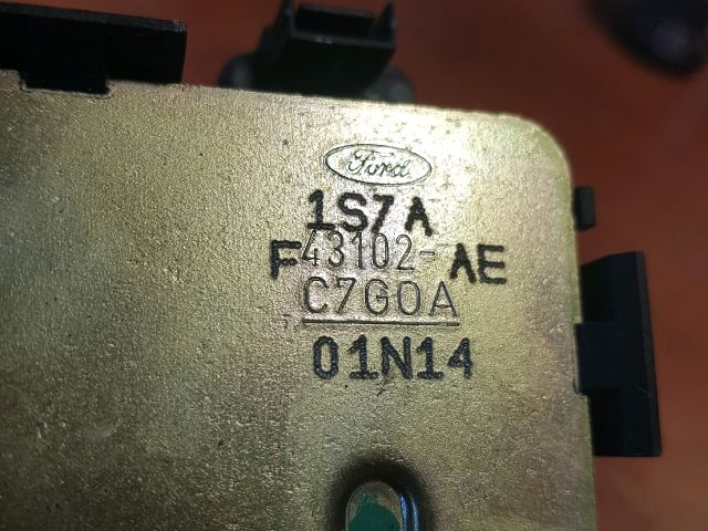 bontott FORD MONDEO III Csomagtérajtó Zárszerkezet