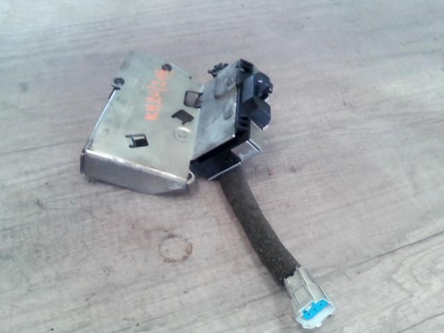 bontott FORD MONDEO III Csomagtérajtó Zárszerkezet