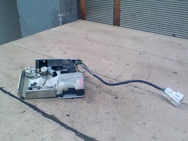 bontott FORD MONDEO III Csomagtérajtó Zárszerkezet