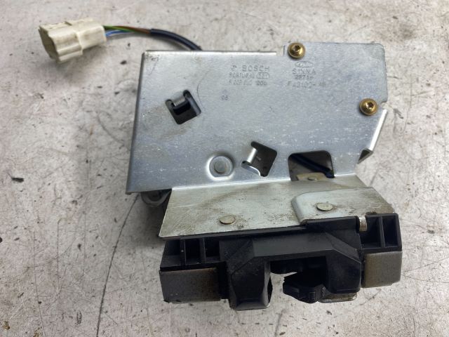 bontott FORD MONDEO III Csomagtérajtó Zárszerkezet