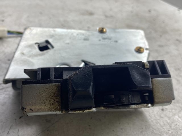 bontott FORD MONDEO III Csomagtérajtó Zárszerkezet