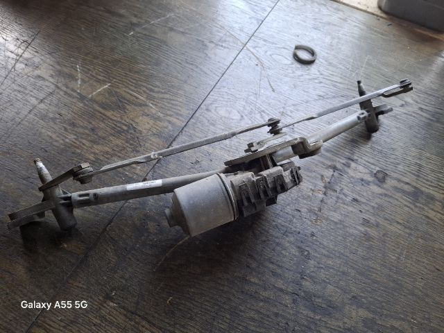 bontott FORD MONDEO III Első Ablaktörlő Szerkezet Motorral