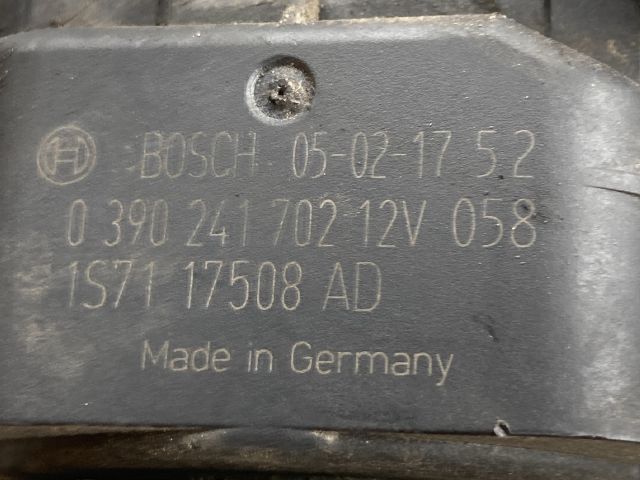 bontott FORD MONDEO III Első Ablaktörlő Szerkezet Motorral