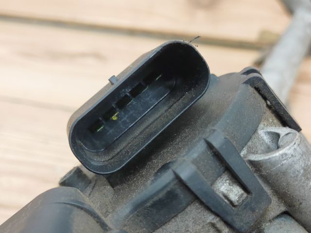 bontott FORD MONDEO III Első Ablaktörlő Szerkezet Motorral