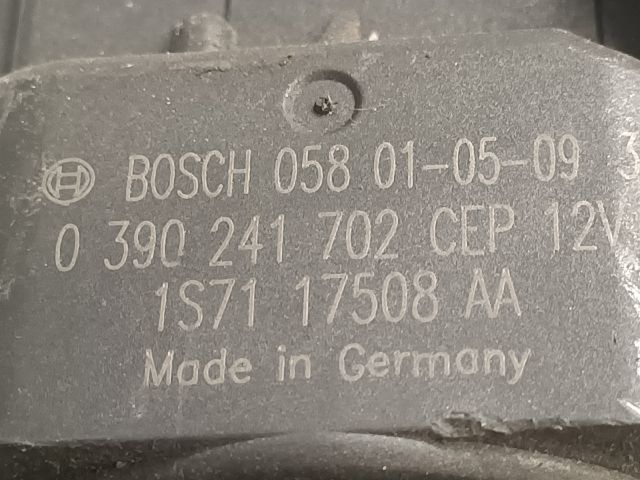 bontott FORD MONDEO III Első Ablaktörlő Szerkezet Motorral