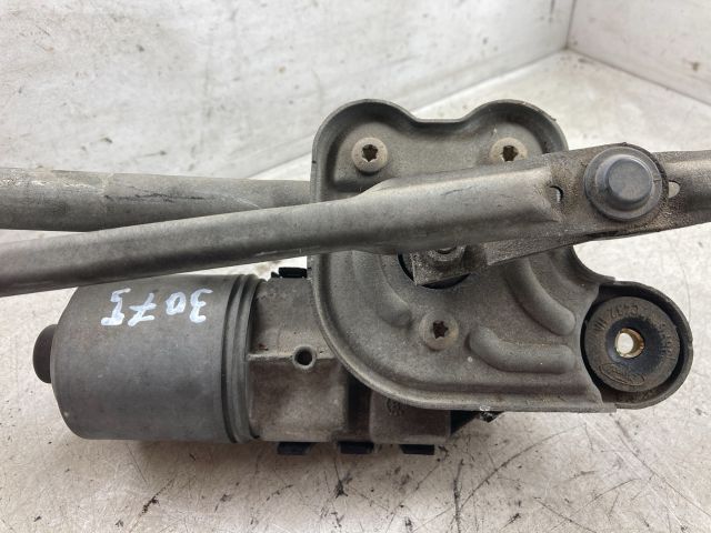 bontott FORD MONDEO III Első Ablaktörlő Szerkezet Motorral