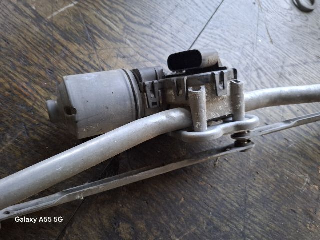 bontott FORD MONDEO III Első Ablaktörlő Szerkezet Motorral