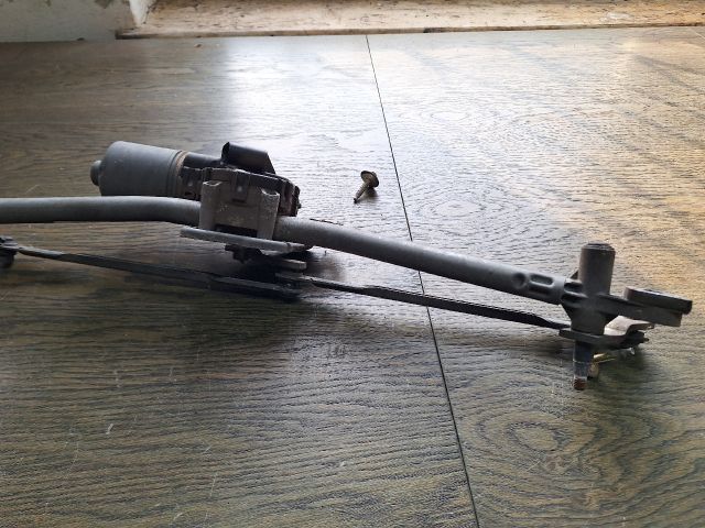 bontott FORD MONDEO III Első Ablaktörlő Szerkezet Motorral