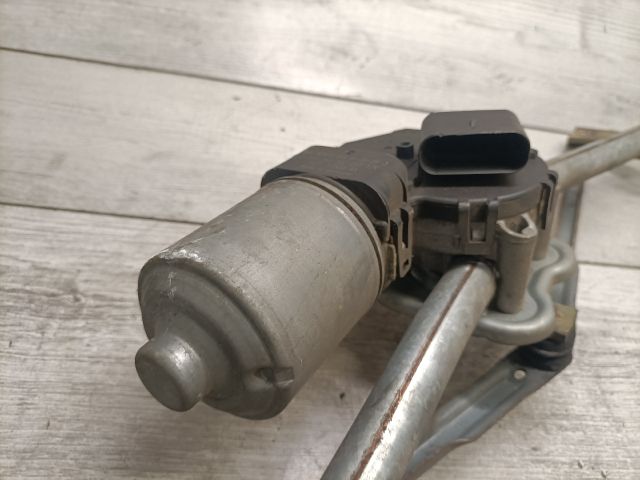 bontott FORD MONDEO III Első Ablaktörlő Szerkezet Motorral