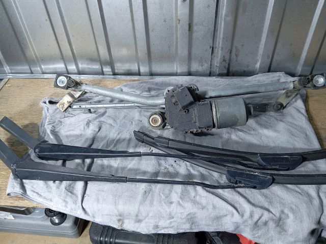 bontott FORD MONDEO III Első Ablaktörlő Szerkezet Motorral