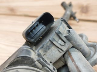 bontott FORD MONDEO III Első Ablaktörlő Szerkezet Motorral