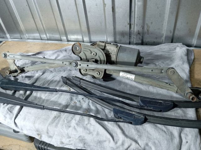 bontott FORD MONDEO III Első Ablaktörlő Szerkezet Motorral