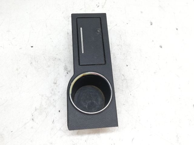 bontott FORD MONDEO III Első Hamutartó