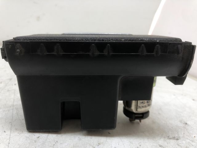 bontott FORD MONDEO III Első Hamutartó