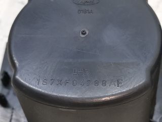 bontott FORD MONDEO III Első Hamutartó