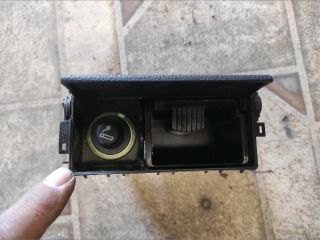 bontott FORD MONDEO III Első Hamutartó