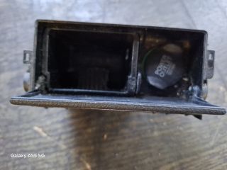 bontott FORD MONDEO III Első Hamutartó