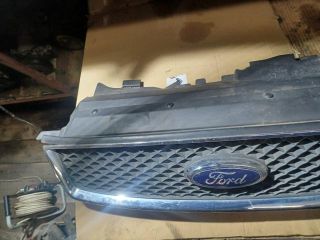 bontott FORD MONDEO III Első Lökhárító Alsó Középső Díszrács