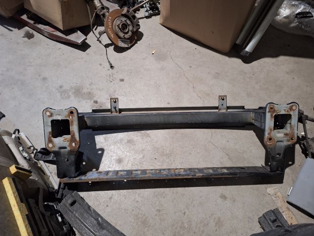 bontott FORD MONDEO III Első Lökhárító Merevítő (Fém)