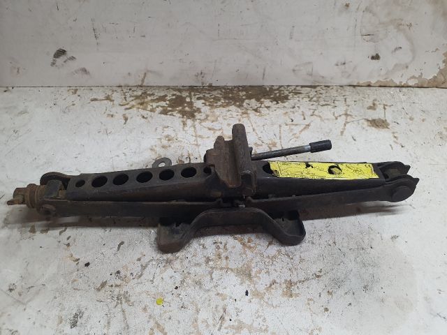 bontott FORD MONDEO III Emelő