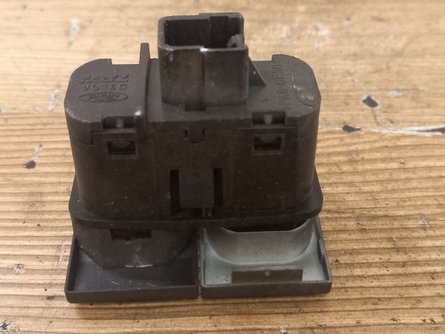 bontott FORD MONDEO III ESP Kapcsoló