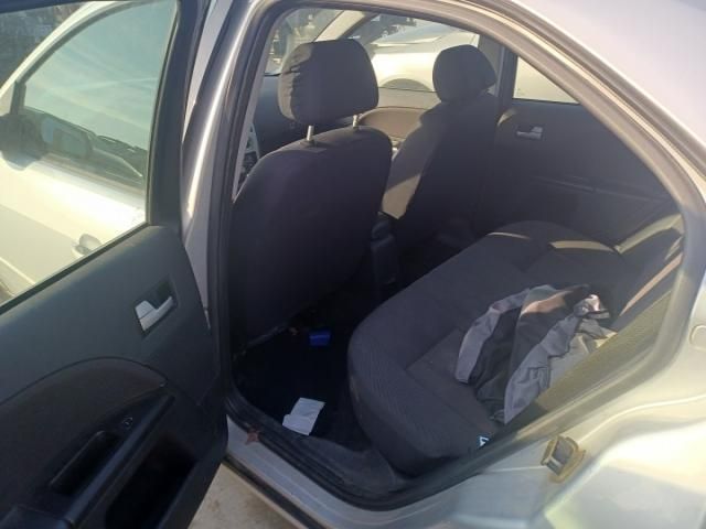 bontott FORD MONDEO III Felső Hűtőburkolat