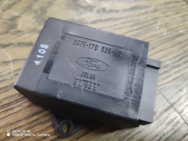 bontott FORD MONDEO III Fényszóró Elektronika