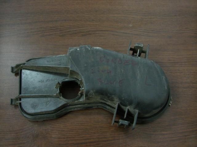 bontott FORD MONDEO III Fényszóró Lámpabúra Fedél