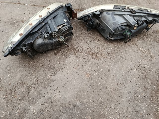 bontott FORD MONDEO III Fényszóró Pár