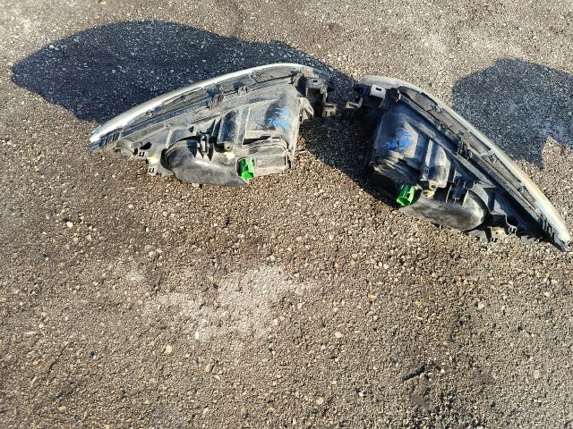 bontott FORD MONDEO III Fényszóró Pár