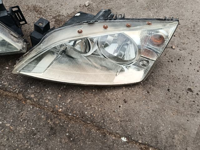 bontott FORD MONDEO III Fényszóró Pár
