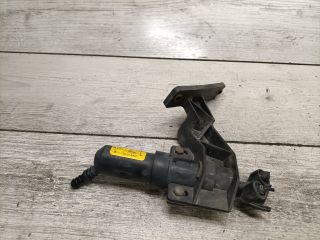 bontott FORD MONDEO III Fényszórómosó Szivattyú