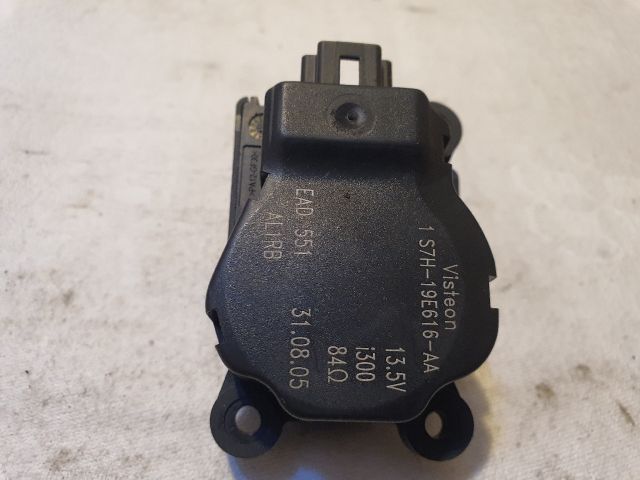 bontott FORD MONDEO III Fűtés Állító Motor