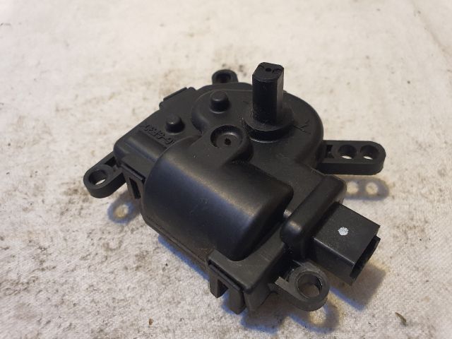 bontott FORD MONDEO III Fűtés Állító Motor