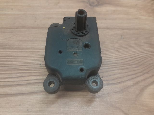 bontott FORD MONDEO III Fűtés Állító Motor