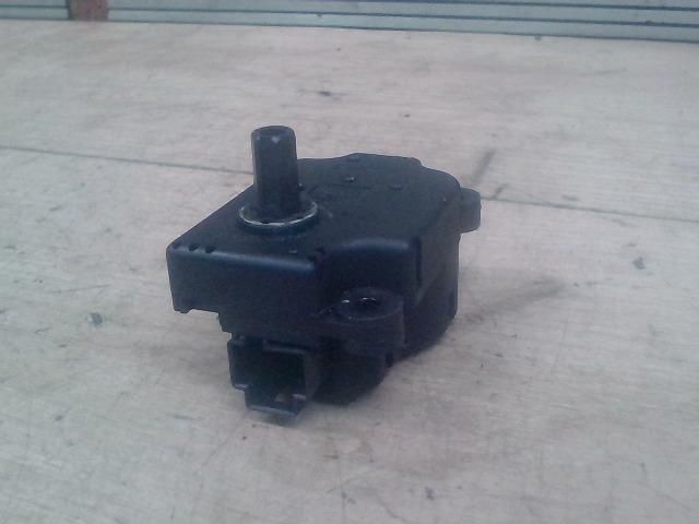 bontott FORD MONDEO III Fűtés Állító Motor