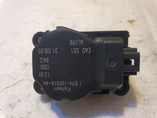 bontott FORD MONDEO III Fűtés Állító Motor