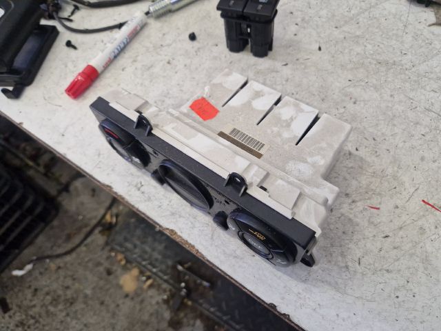 bontott FORD MONDEO III Fűtéskapcsoló (digit klímás)