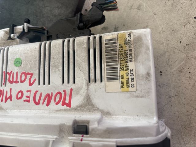 bontott FORD MONDEO III Fűtéskapcsoló (digit klímás)