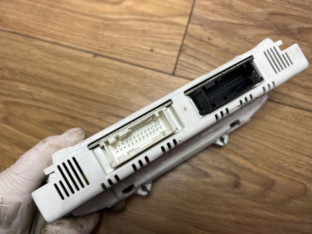 bontott FORD MONDEO III Fűtéskapcsoló (digit klímás)