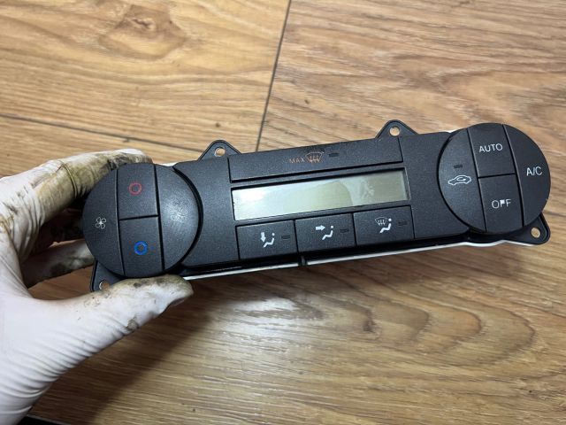 bontott FORD MONDEO III Fűtéskapcsoló (digit klímás)