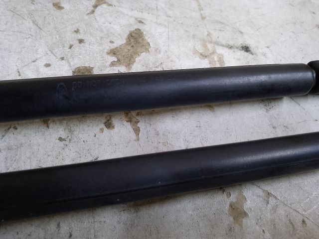 bontott FORD MONDEO III Gázrugós Kitámasztó Teleszkóp Pár Csomagtérajtó