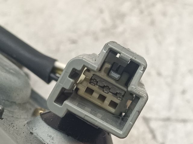 bontott FORD MONDEO III Hátsó Ablaktörlő Motor