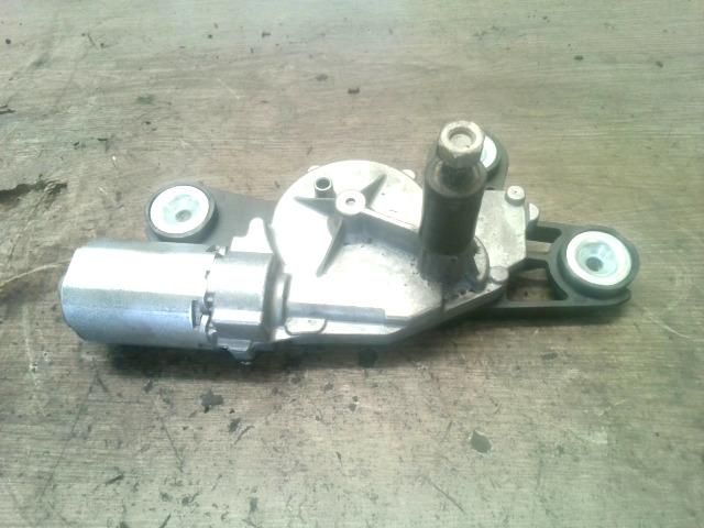 bontott FORD MONDEO III Hátsó Ablaktörlő Motor