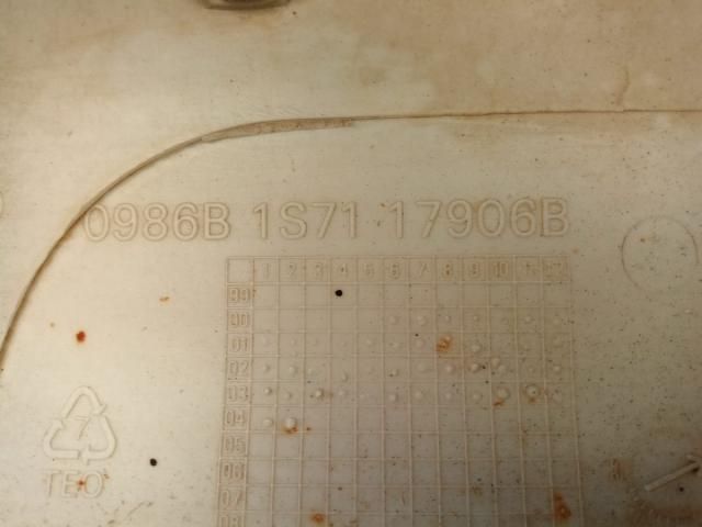 bontott FORD MONDEO III Hátsó Lökhárító (Üresen)