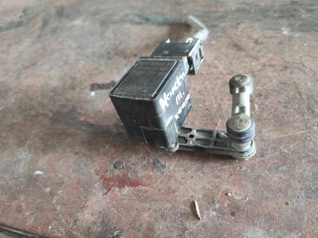 bontott FORD MONDEO III Hátsó Xenon Szintszabályzó Jeladó