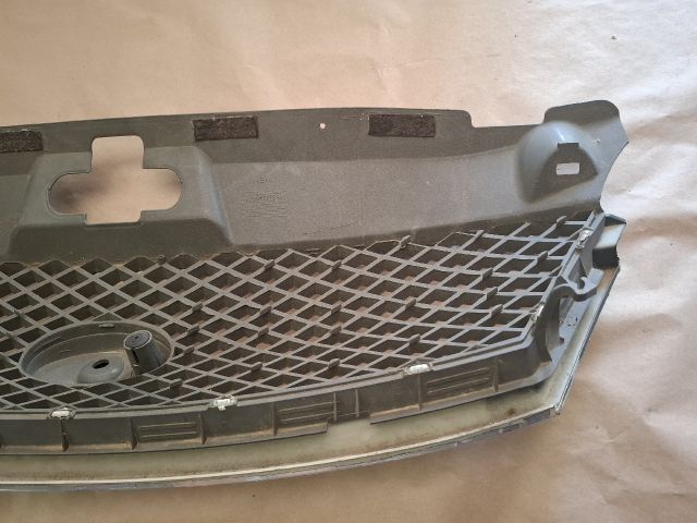 bontott FORD MONDEO III Hűtőrács