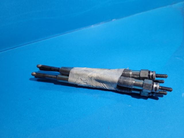 bontott FORD MONDEO III Izzító/Gyújtó Gyertya